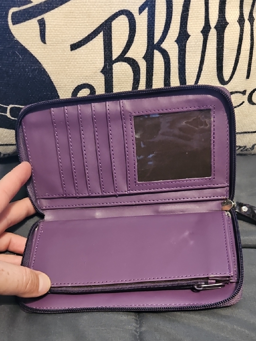 D&G Dolce Gabbana  Glossy Croc-Embossed Zip Wallet in Plum - Picture 3 of 4